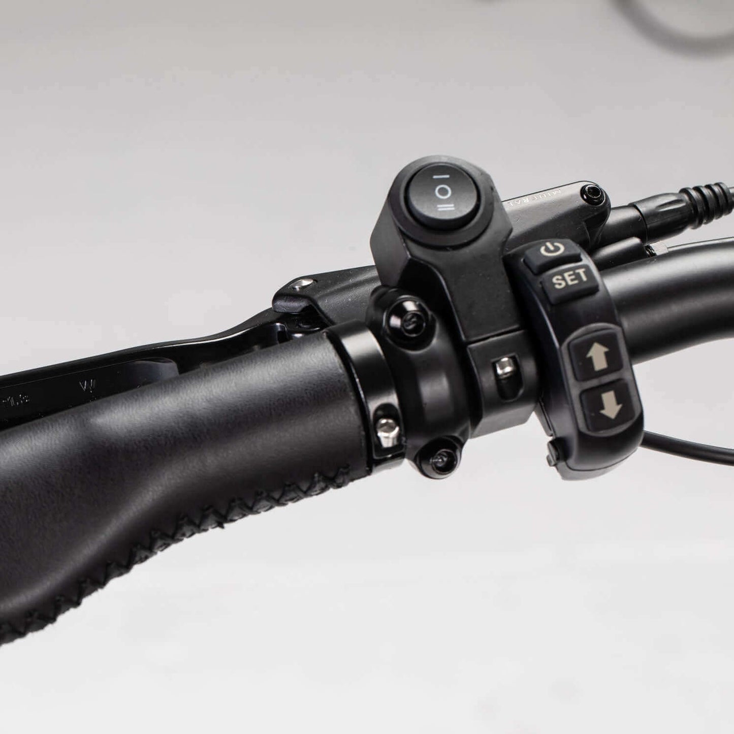 Ebike - Revi Cheetah Plus Cafe Racer 48V 750W Motorcycle E-Bike