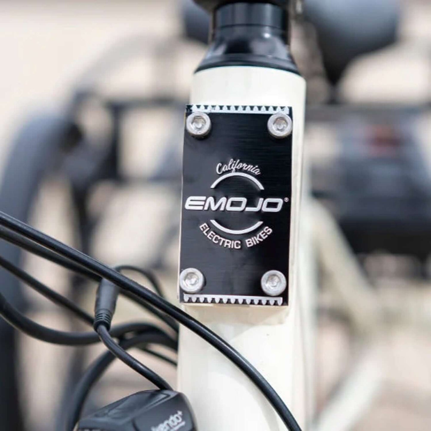 Emojo Bull Urban Cruiser 48V 500W Step-Thru Electric Trike